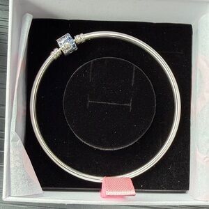 Pandora Sparkling Barrel Clasp Bangle - NIB